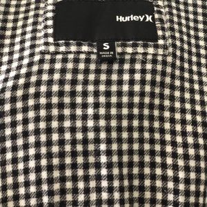 Hurley Tops - Hurley Checkered Light Flannel. Hurley Tops - Hurley Checkered Light Flannel.